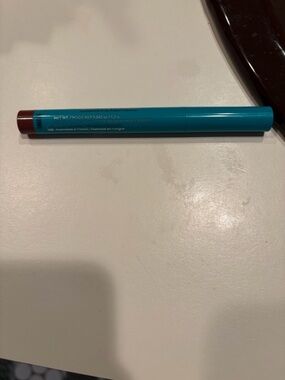 thrive causemetics Lipstick Crayon in Deep Berry